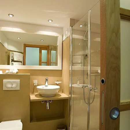 Hoteliere Alcyon 4*
