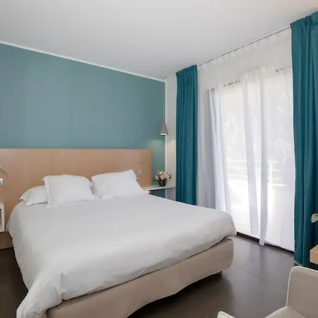 Hoteliere Alcyon Hotel apartamentowy 4*
