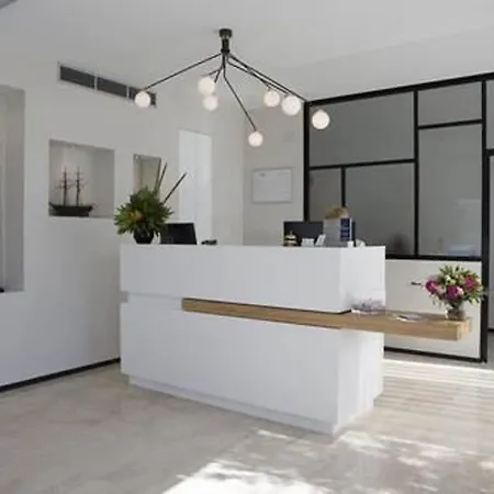 Hoteliere Alcyon Hotel apartamentowy
