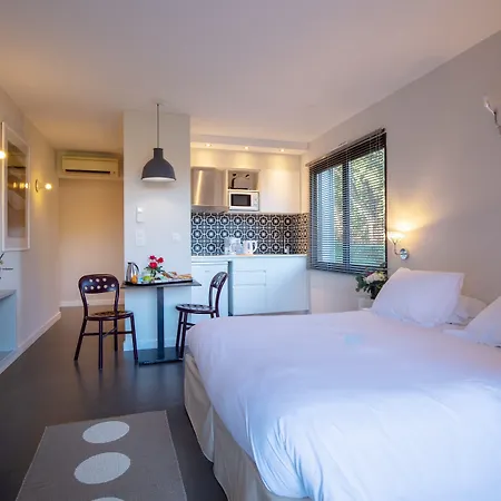 Hoteliere Alcyon 4*