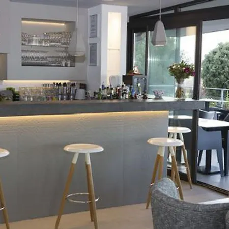 Résidence Hôtelière Alcyon Aparthotel
