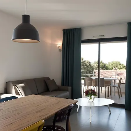 Hoteliere Alcyon Lejlighedshotel