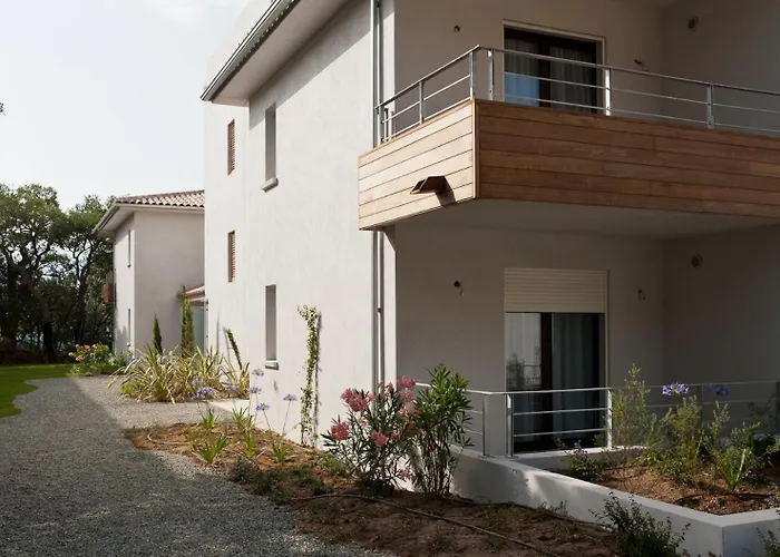 شقة فندقية Hoteliere Alcyon 4*