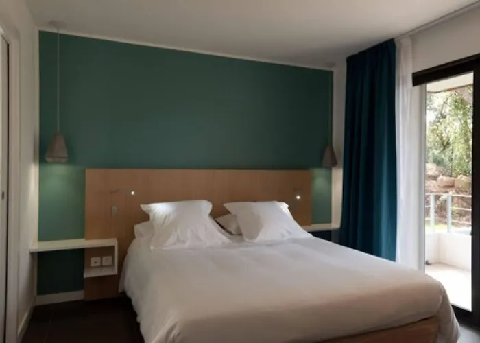 Hoteliere Alcyon Lägenhetshotell 4*