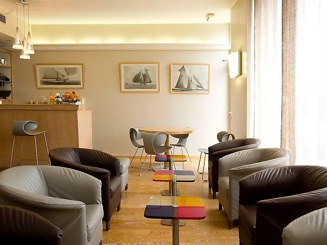 Hoteliere Alcyon 4*