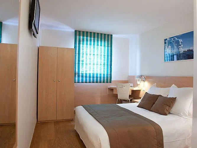 Hoteliere Alcyon Lägenhetshotell