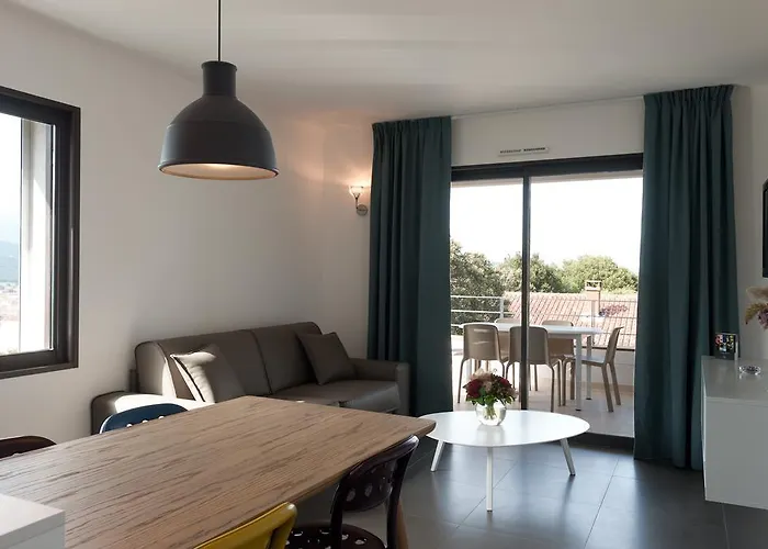 Hoteliere Alcyon Lägenhetshotell
